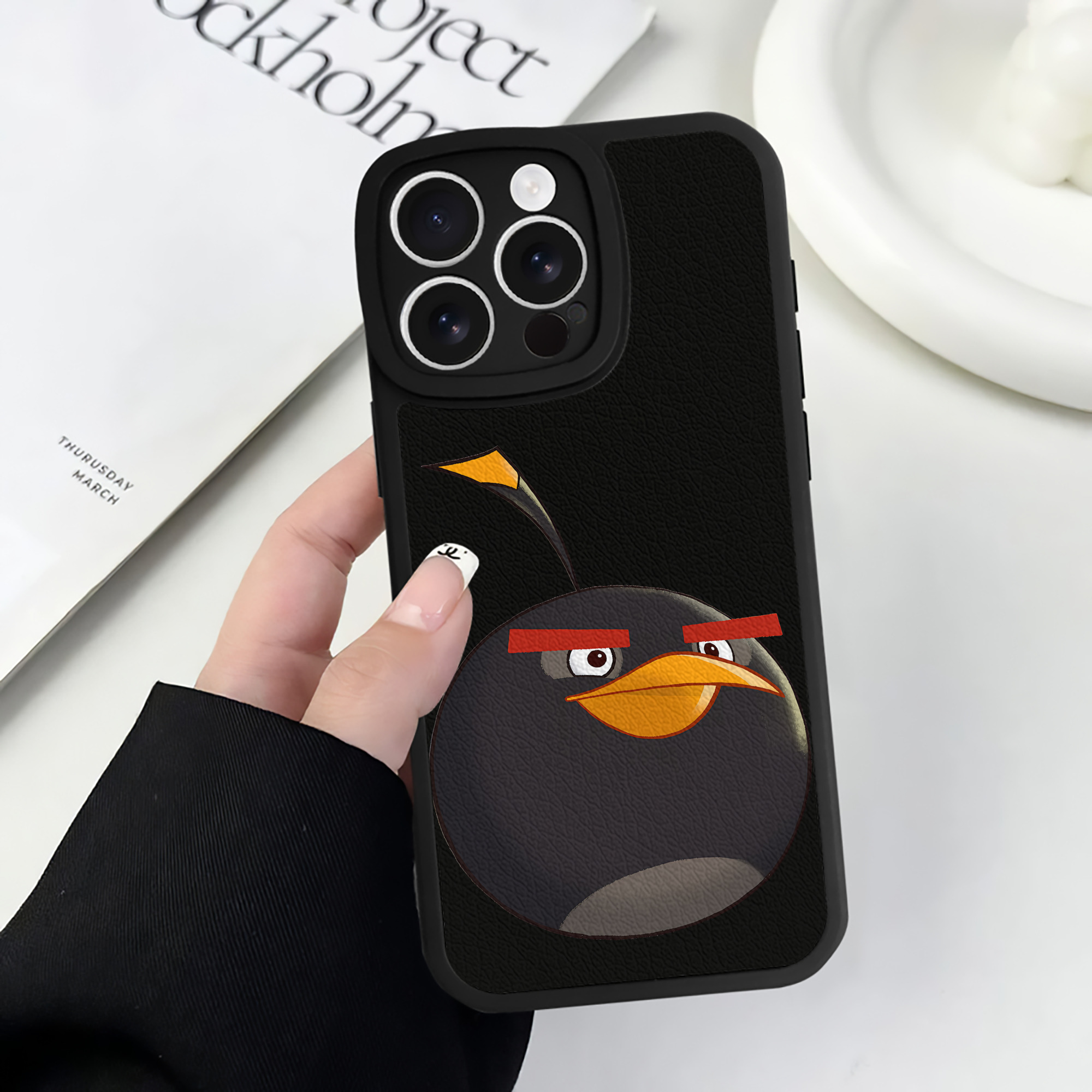 （画像用） Angry Birds アングリーバード 【iPhone 16シリーズ対応】シリコンスマホケース（レザー調） 材質：シリコン